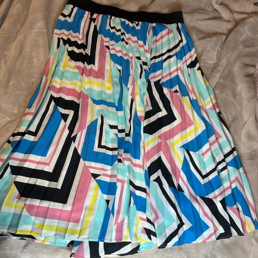 Colorful pleated skirt